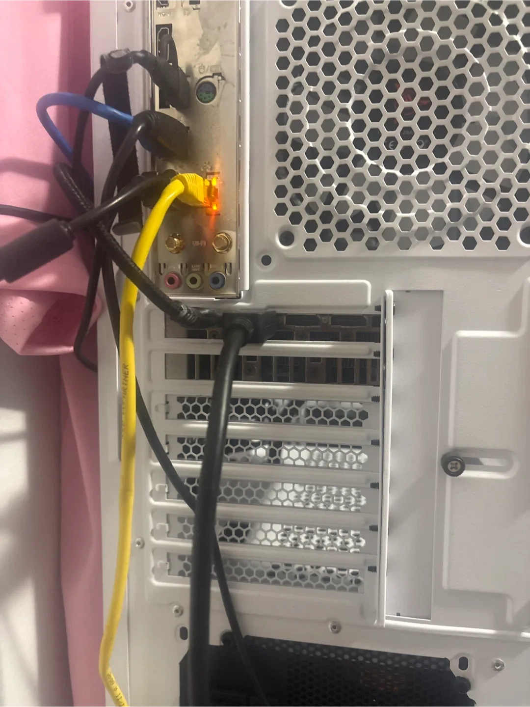 SkyTech archangel  gaming pc image indicator(2)