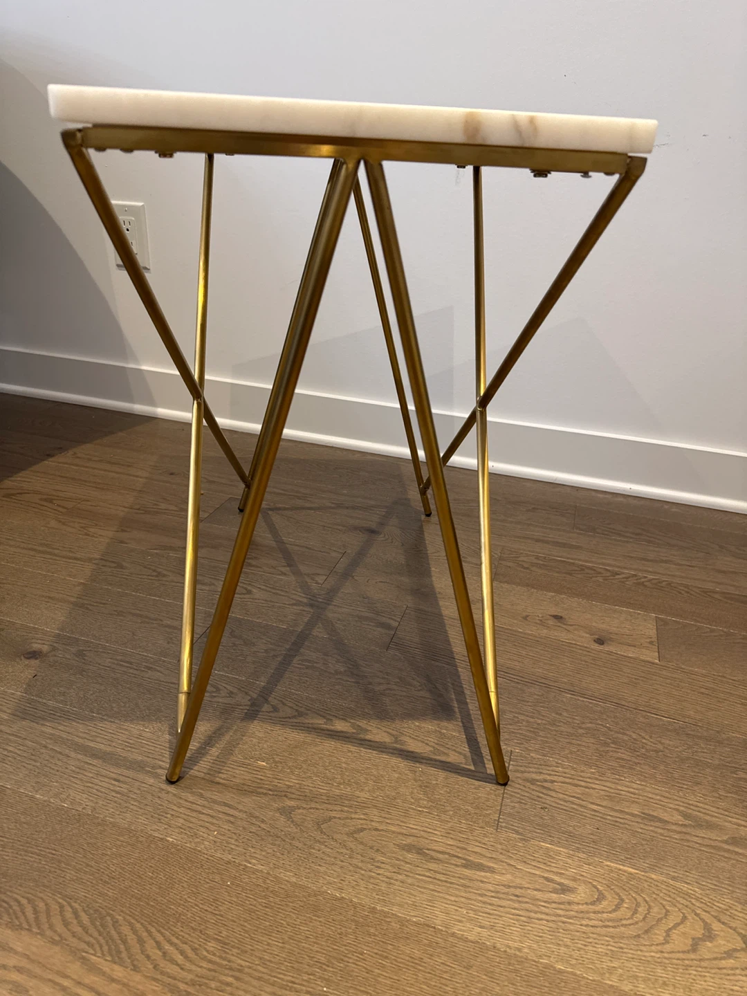 Marble Top Side Table with Gold Legs - photo 4