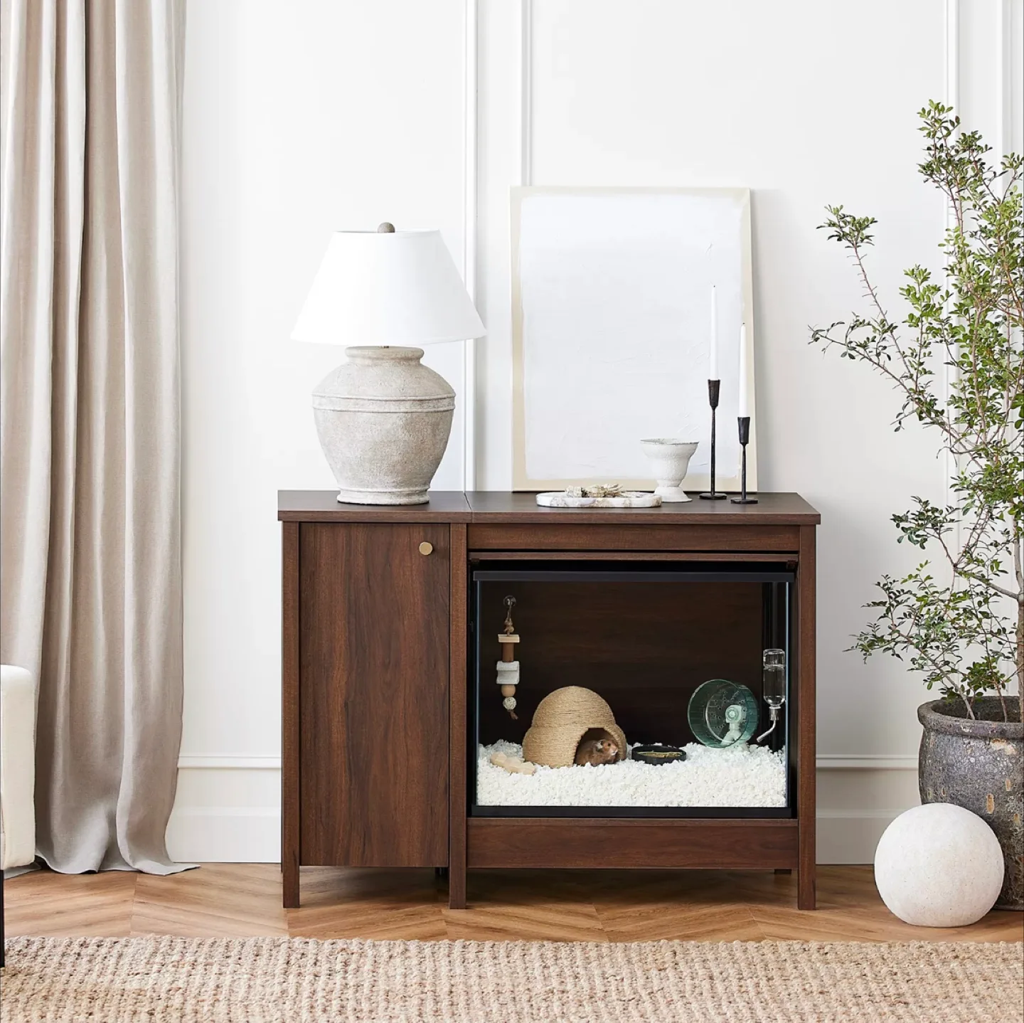 Nate + Jeremiah Universal Pet Habitat Console image indicator(4)