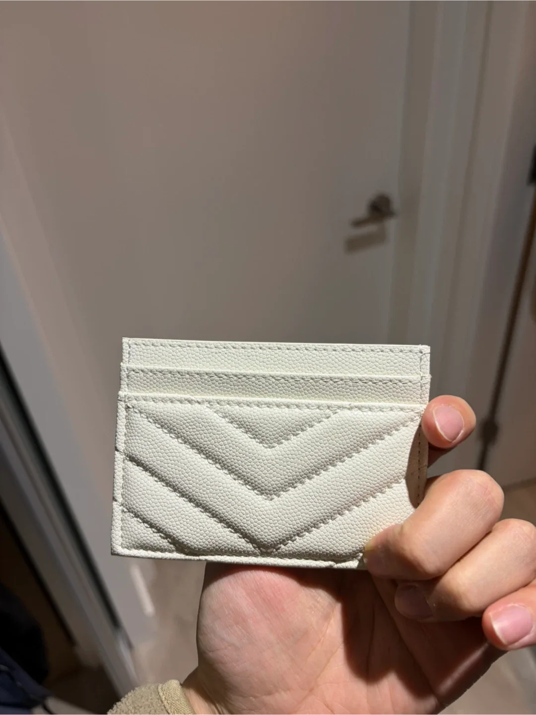 Saint Laurent White Card Holder image indicator(2)
