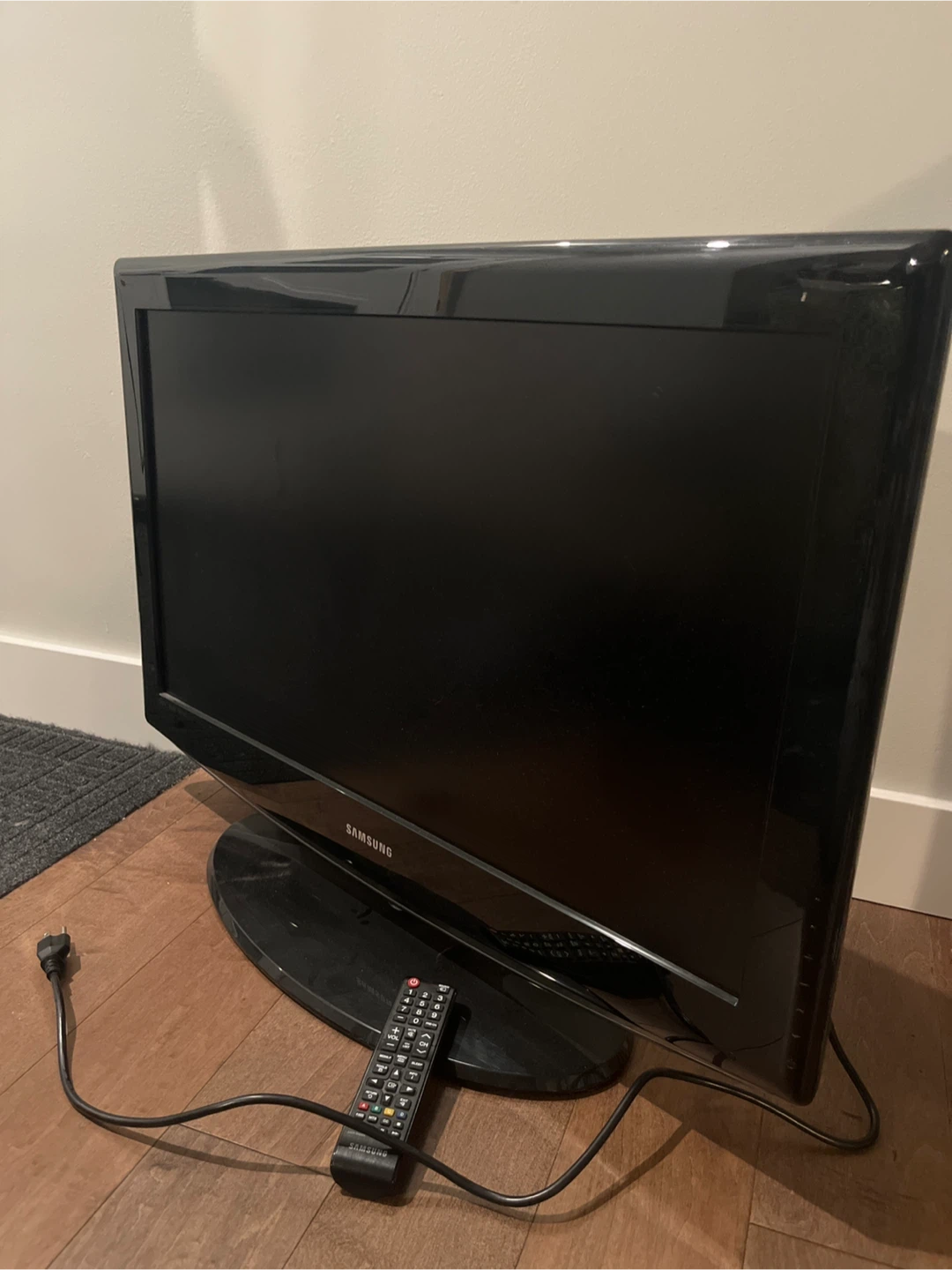 Samsung LCD TV 32 inch