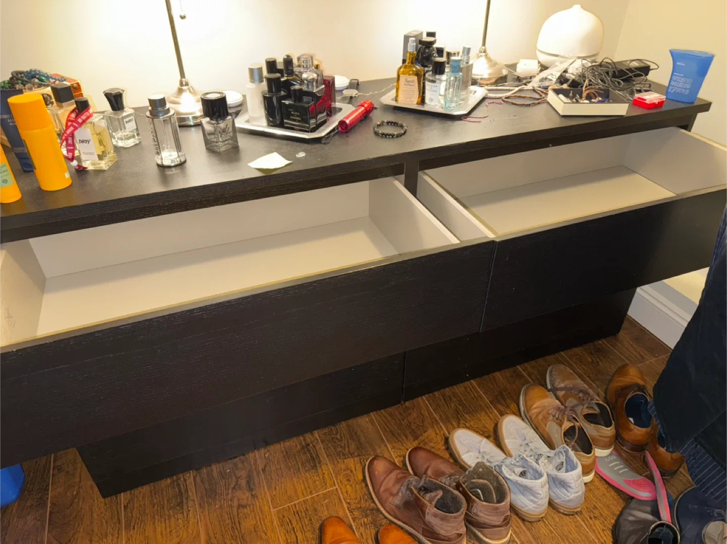 Black IKEA Hemnes 6-Drawer Dresser image indicator(2)