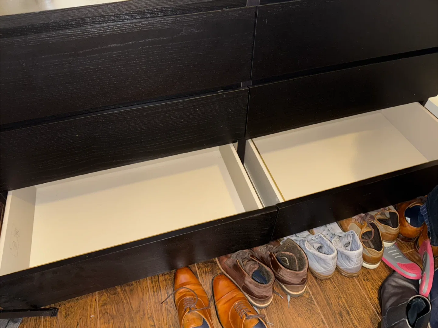 Black IKEA Hemnes 6-Drawer Dresser image indicator(4)