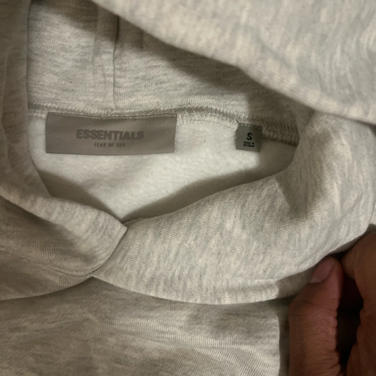Essentials Fear of God Hoodie - Light Oatme - Size S image indicator(4)