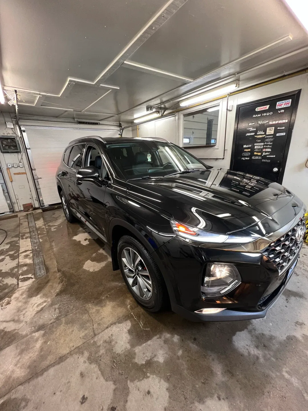 Hyundai Santa Fe SUV - Black