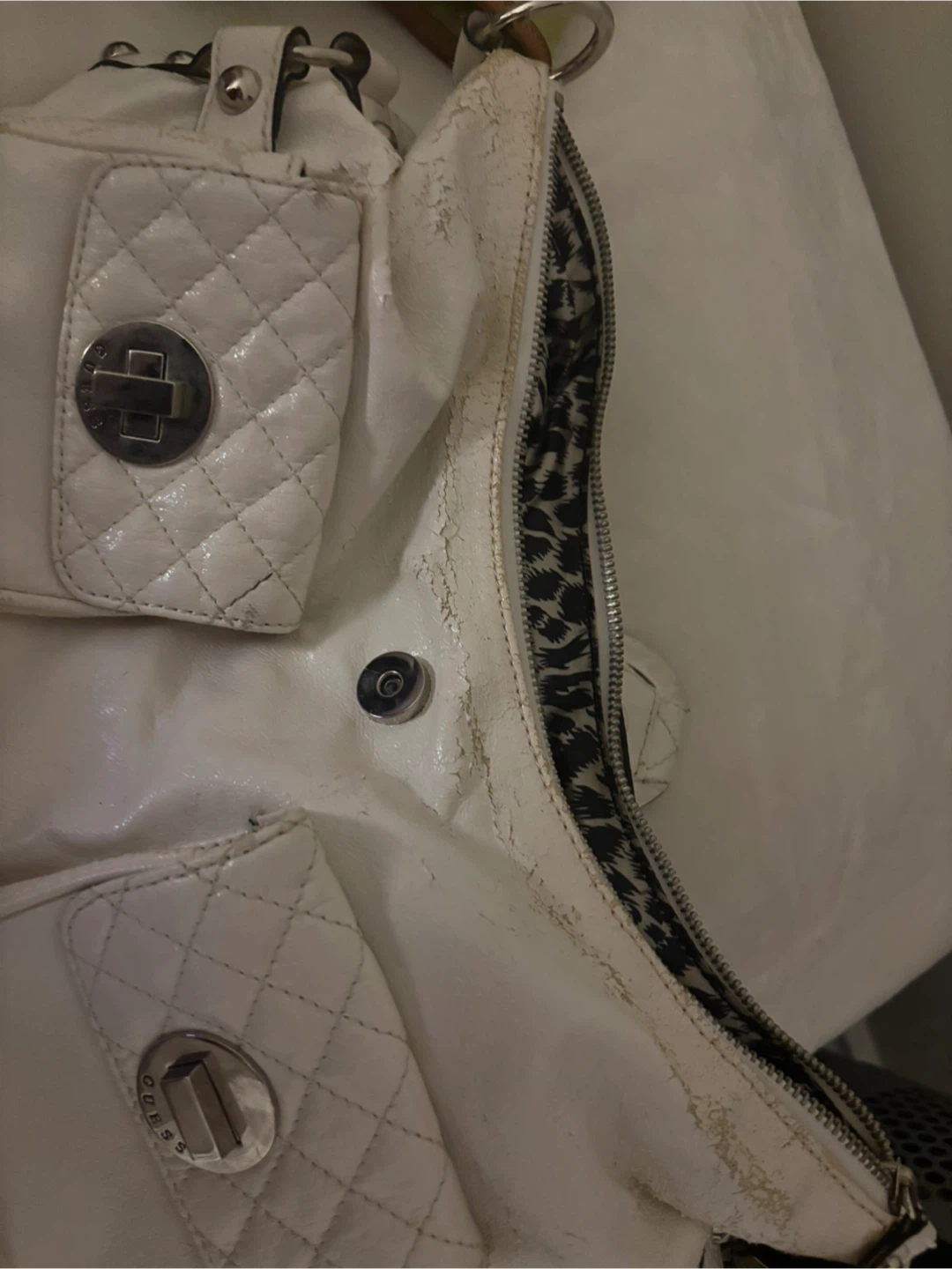 Guess White Shoulder Bag - photo 4