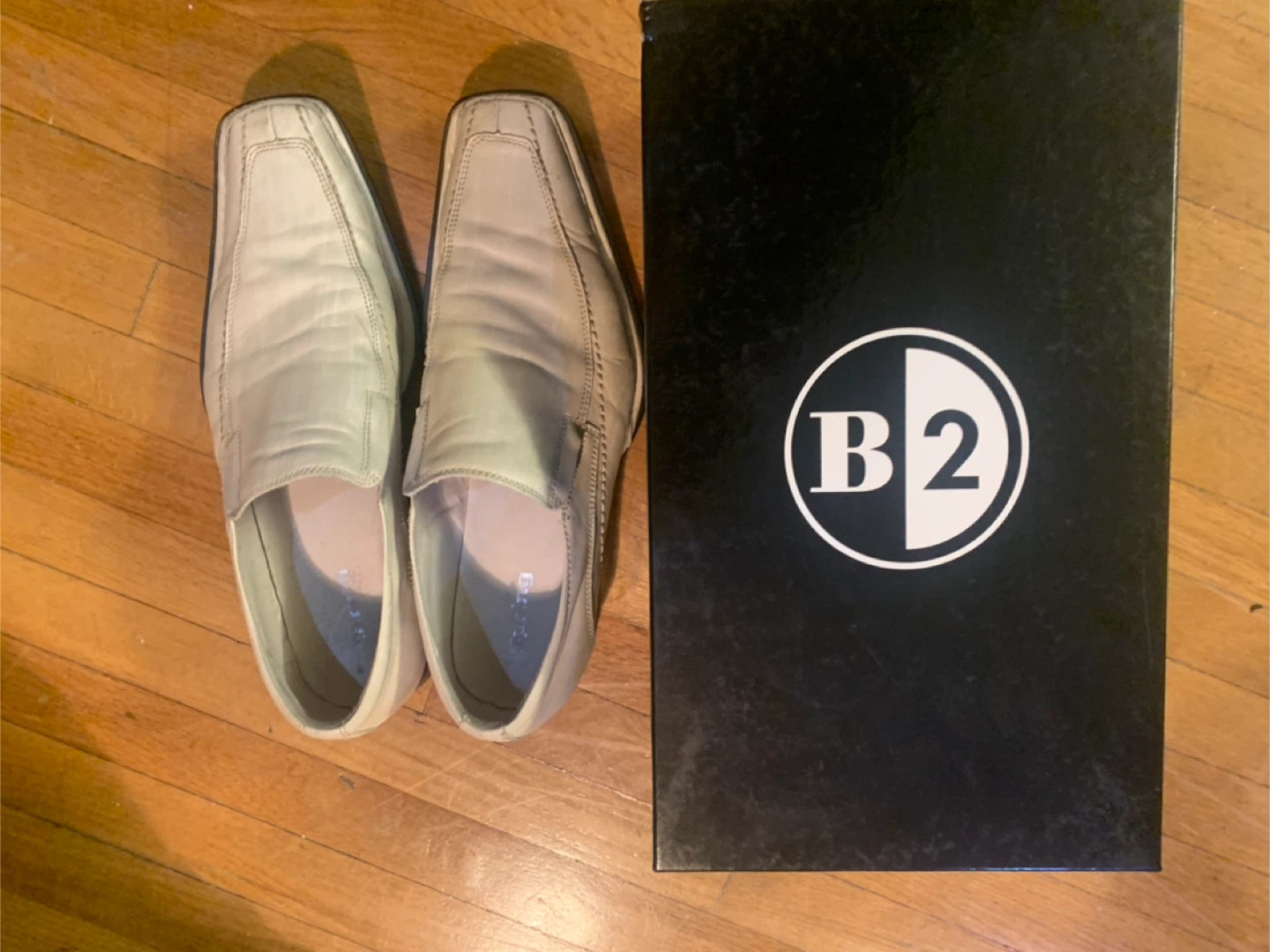 B2 Cream Leather Dress Shoes w/ Box - photo 4