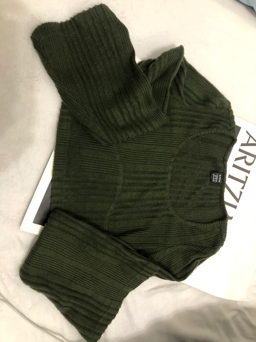 Shein Green Ribbed Long Sleeve Top - Size S image indicator(5)