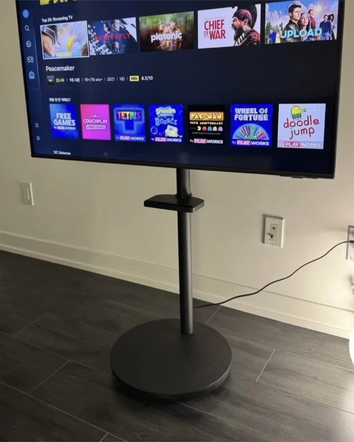 Rolling TV Stand for 13-49" Screens image indicator(6)