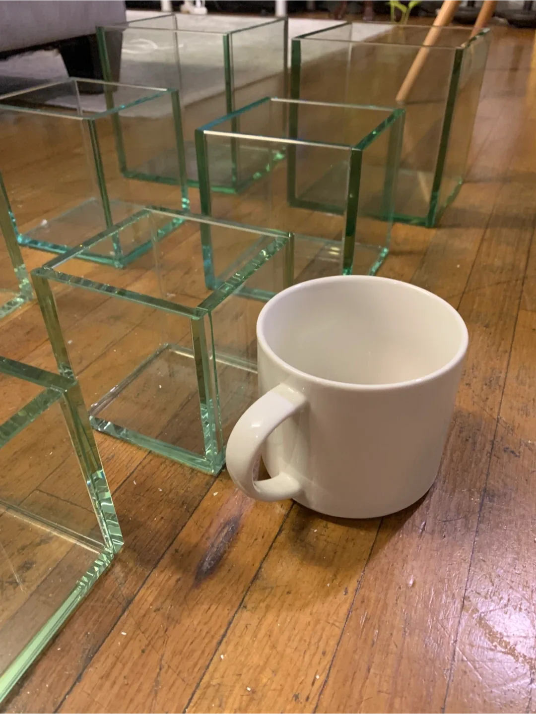 2 big , 2 medium , and 2 small Small Glass Display Cubes image indicator(6)