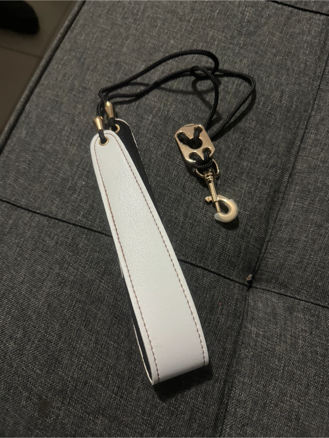 New White Leather Saxophone Neck Strap - photo 5