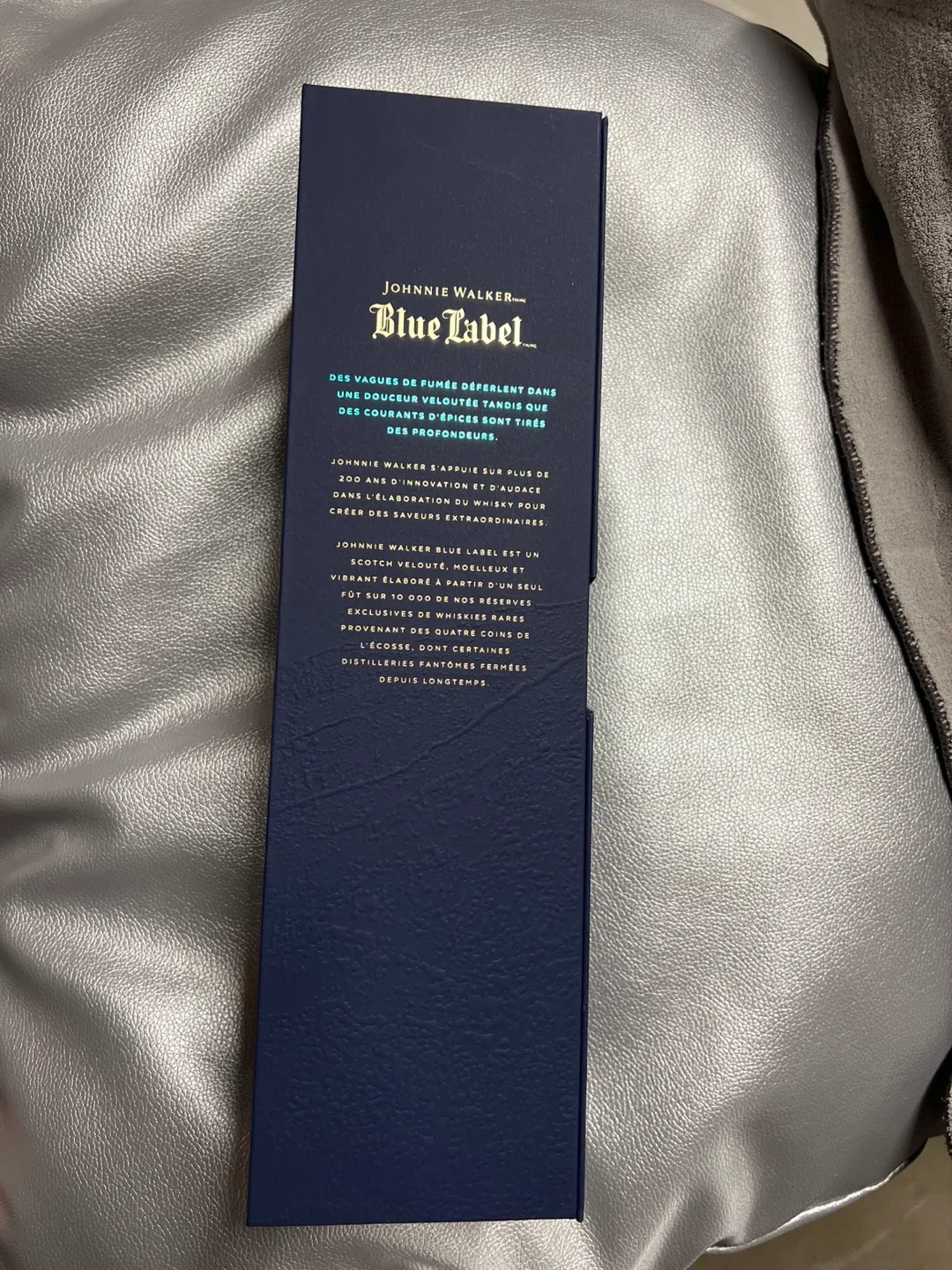 Johnnie Walker Blue Label Collectors Box (no botttle) image indicator(4)
