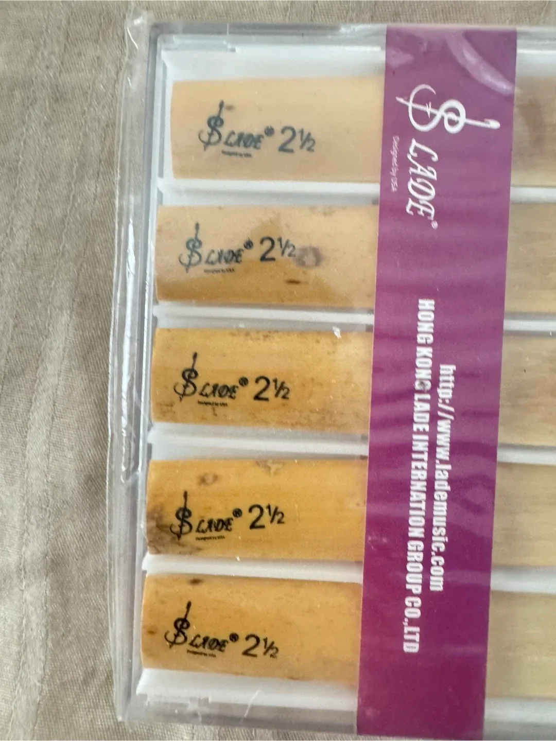 Légère Tenor Saxophone Reeds 3.50 image indicator(5)