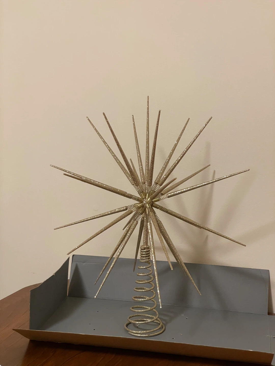 Pottery Barn Glitter Starburst Tree Topper - Gold - photo 2