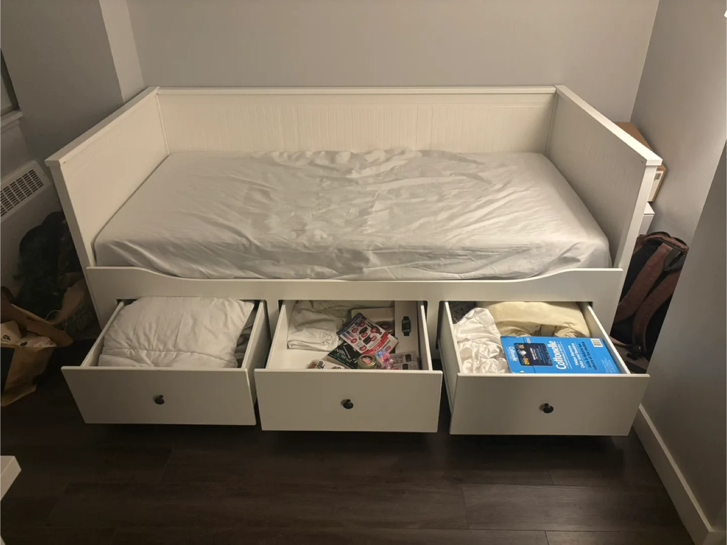 Ikea Hemnes Daybed Frame with 3 Drawers image indicator(2)