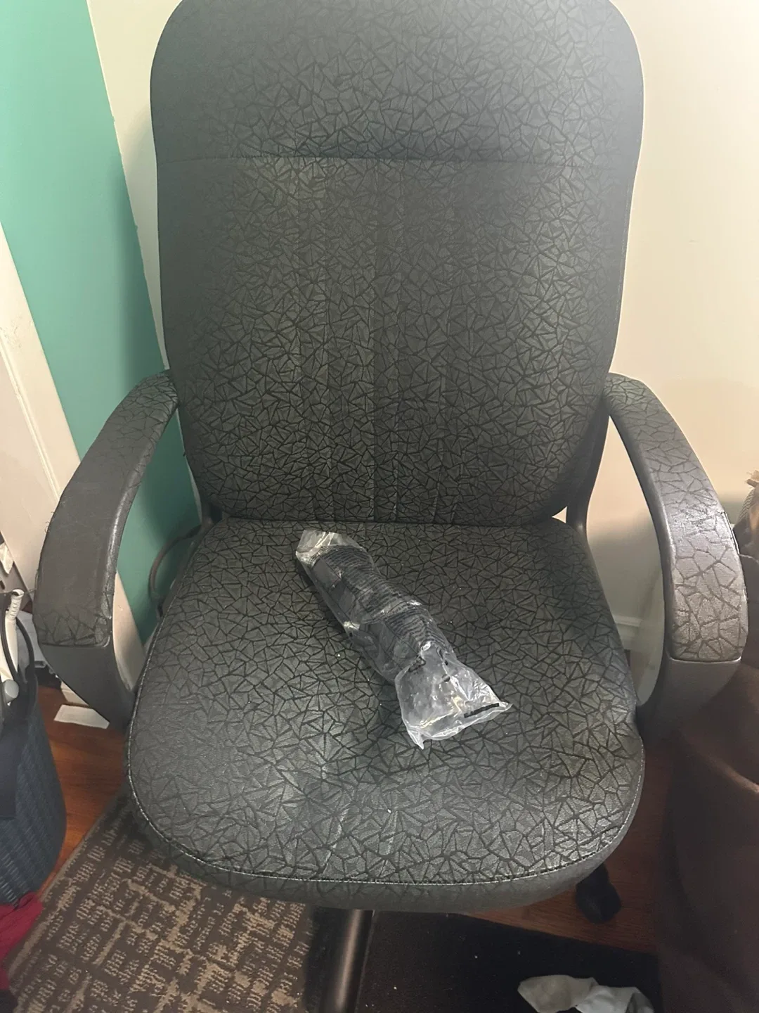 Office Chair - Black image indicator(2)