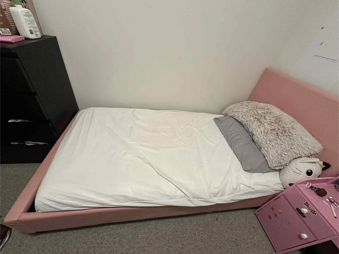 Chase Pink Vegan-Leather Twin Bed image indicator(3)