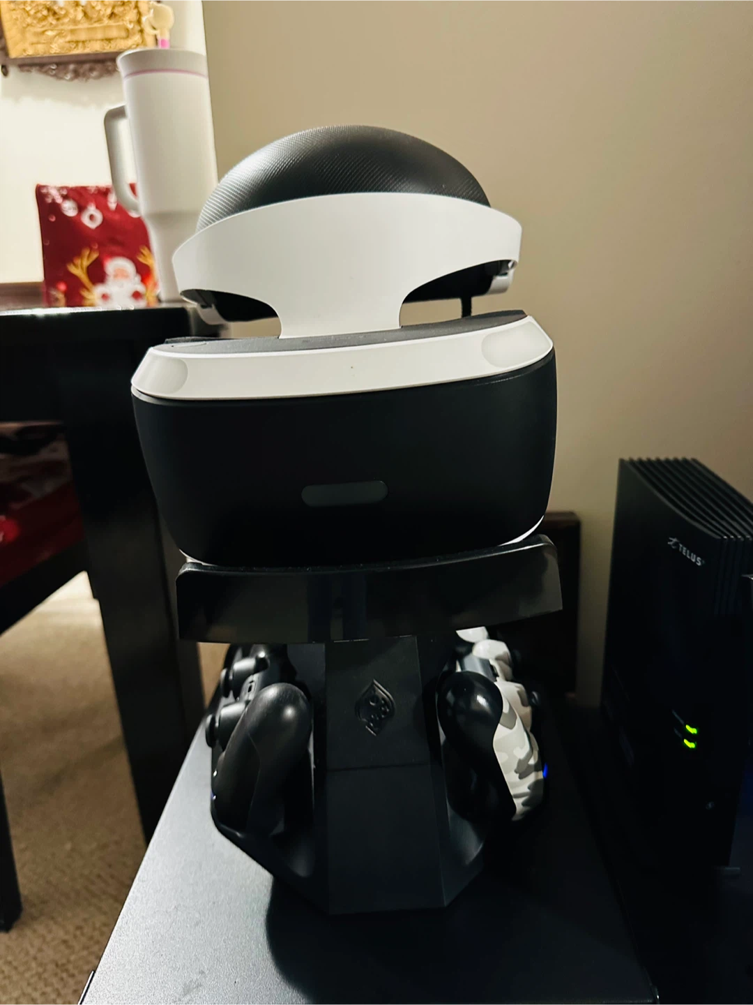 PS4+VR +2 controllers,games& camera