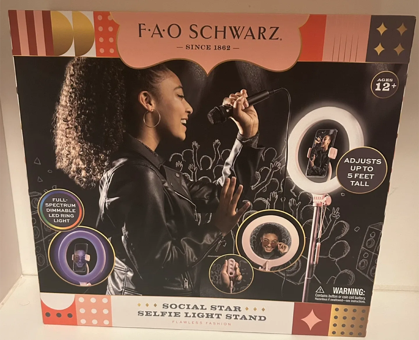 F.A.O Schwarz Social Star Selfie Light Stand