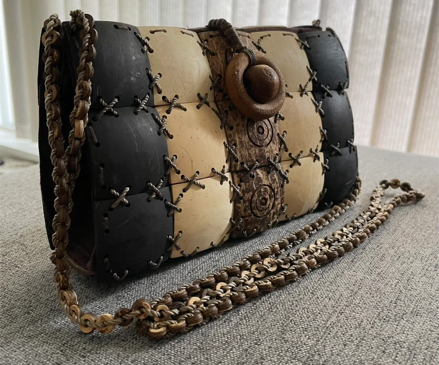 Unique Wood & Coconut Handbag image indicator(2)