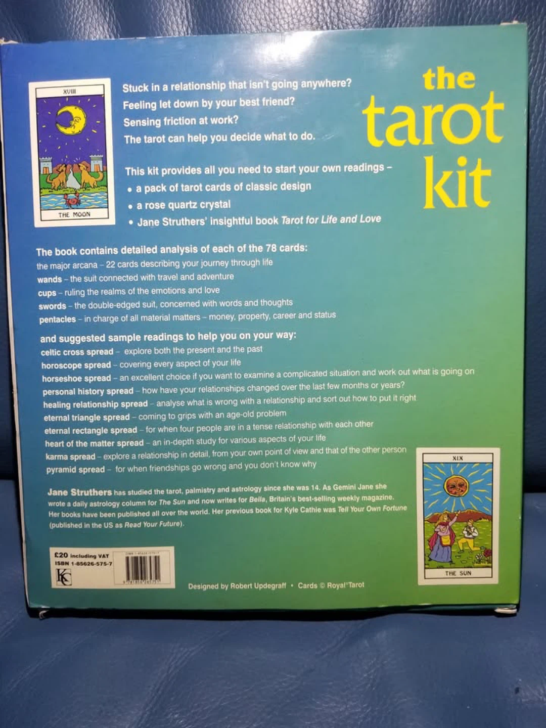 The Tarot Kit: Royal Tarot Cards, Book & Crystal - photo 2