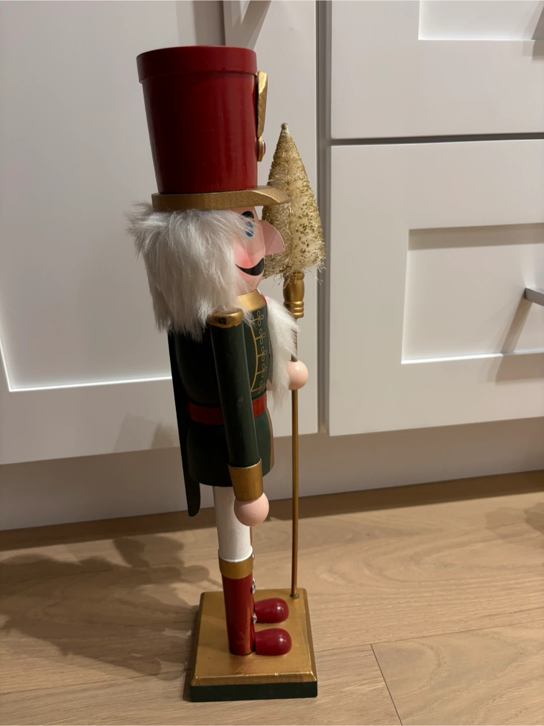 Nutcracker Christmas decoration- 18 Inches Tall - photo 5