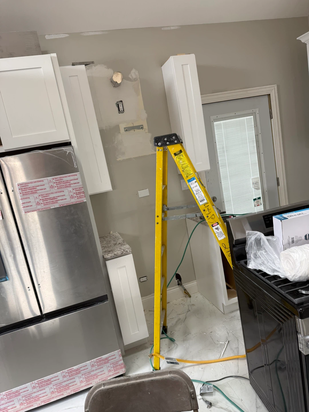 Outlet- electric- drywall - painting…. - photo 4