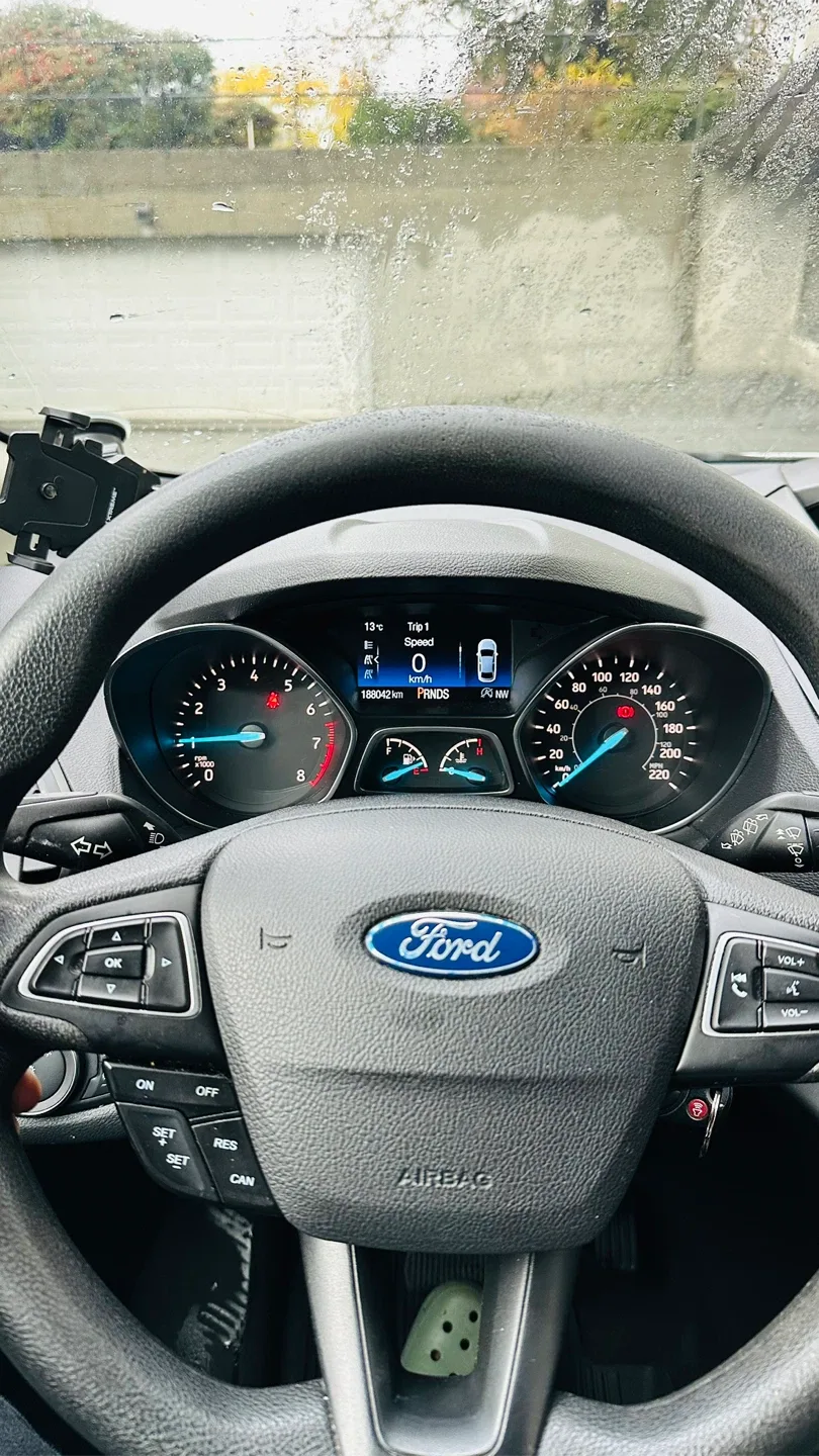 Ford Escape SE image indicator(4)