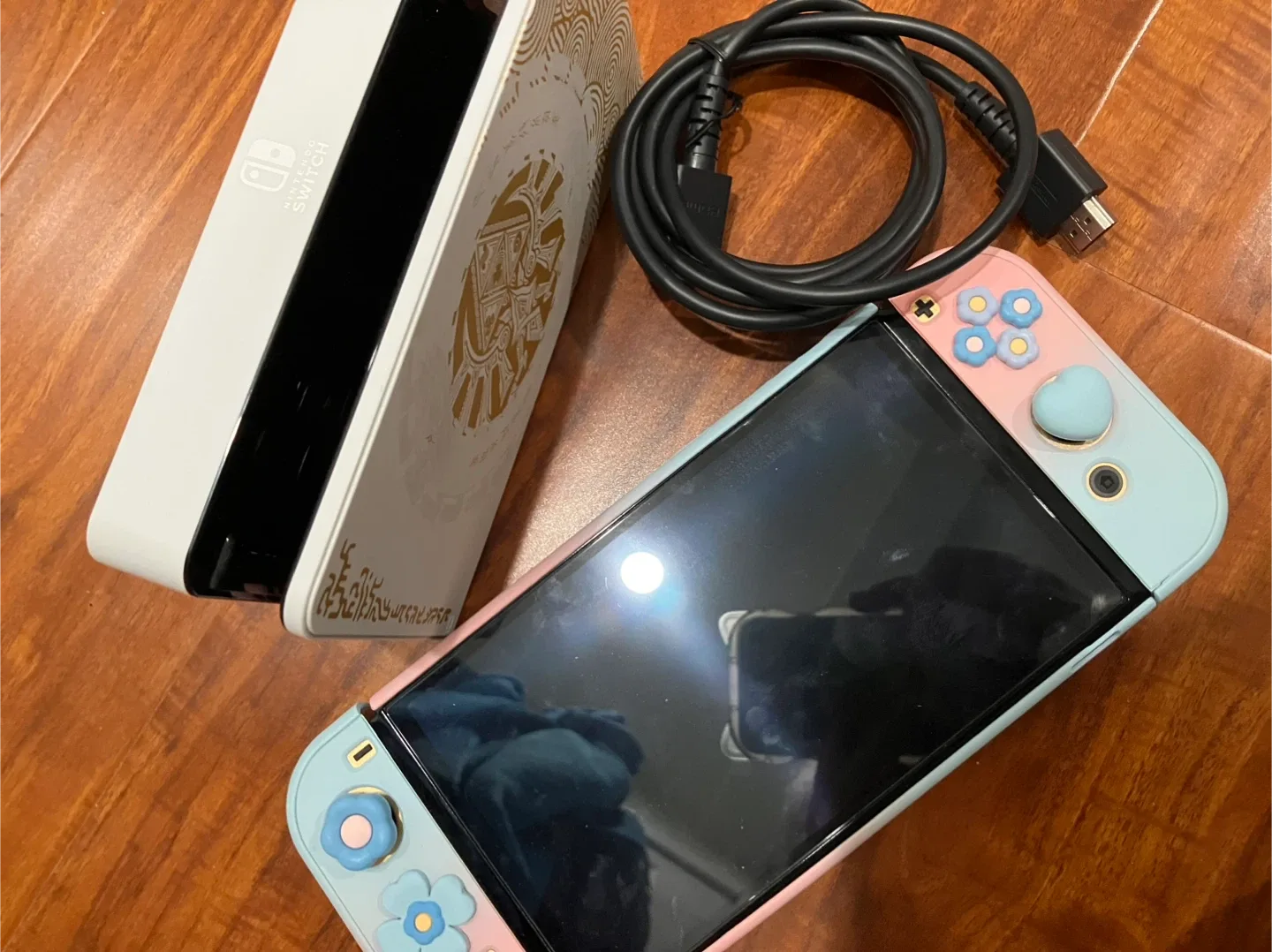 Nintendo switch OLED Zelda: tears of the kingdom edition image indicator(3)