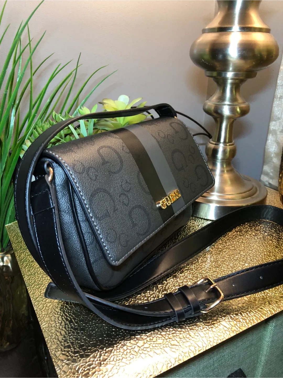 Guess Black Crossbody Bag image indicator(4)