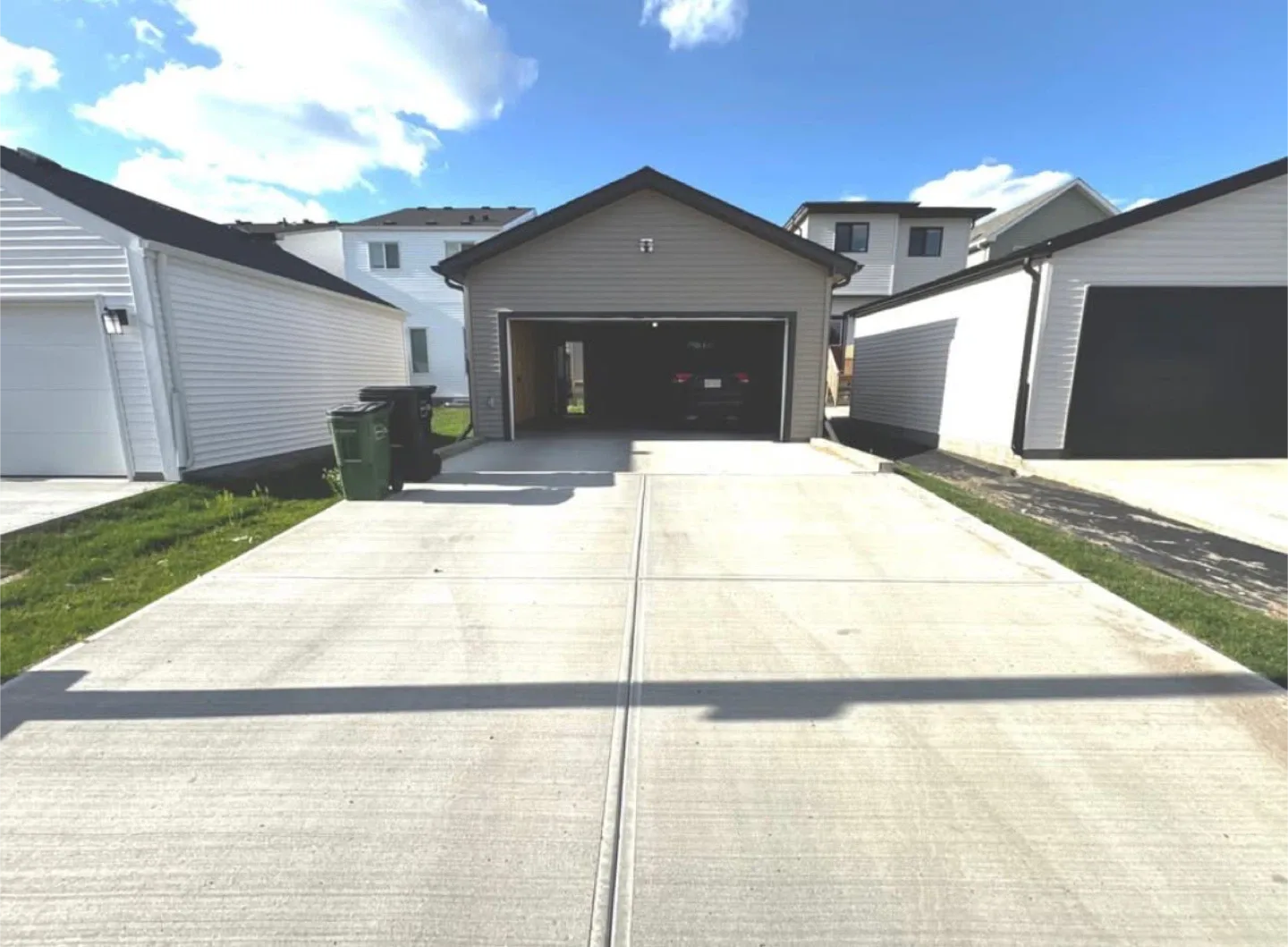 Beautiful room for rent image indicator(6)