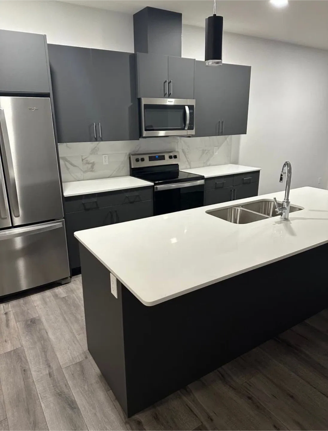 Beautiful room for rent image indicator(8)