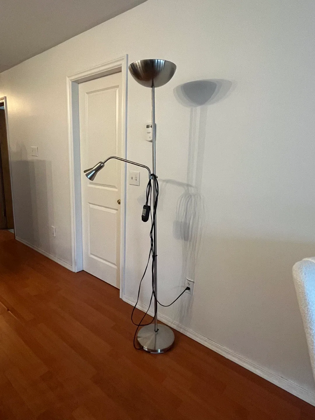 IKEA TAGGEN Floor Lamp with Reading Light image indicator(5)