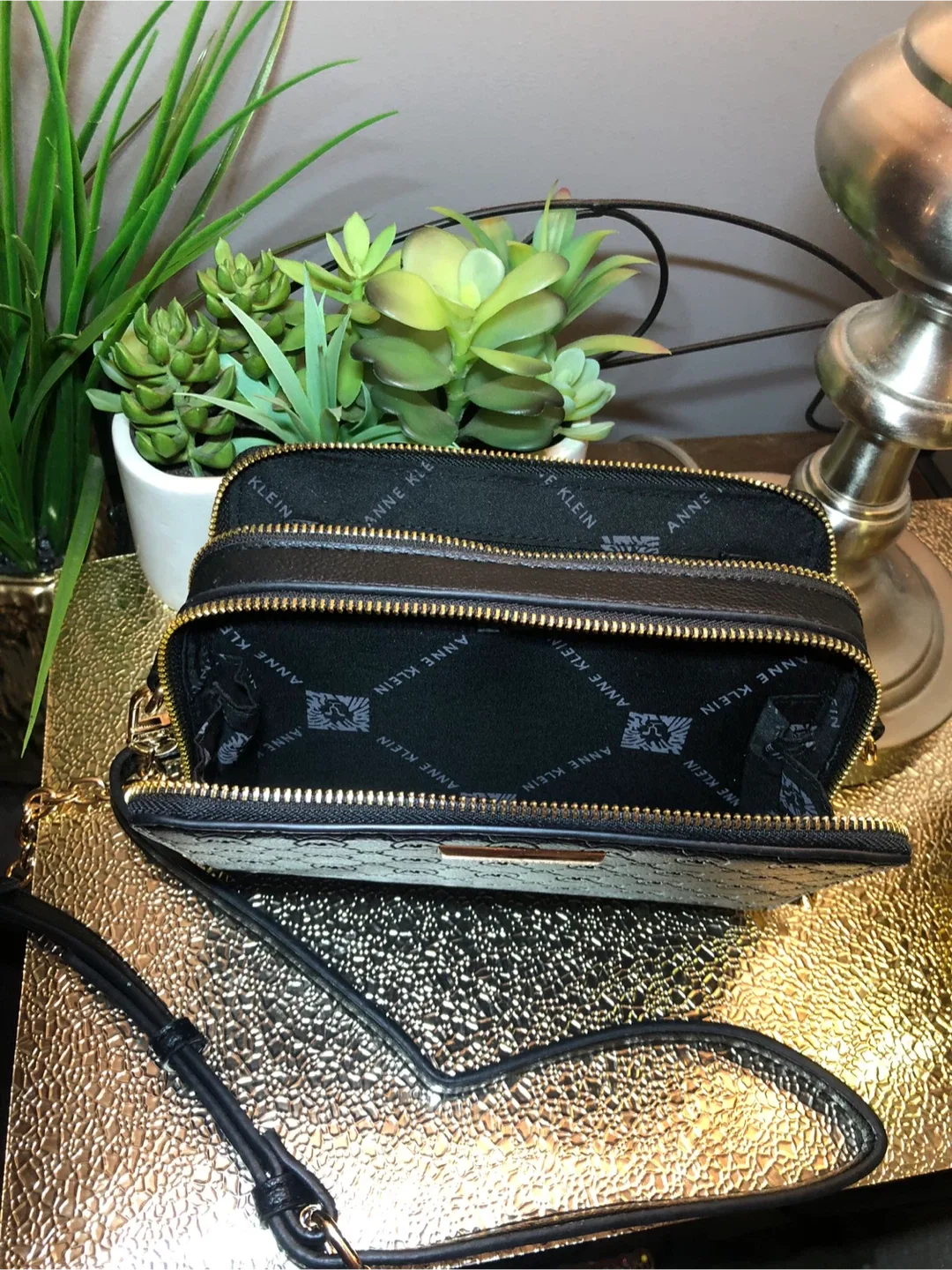 Anne Klein Black Crossbody Bag image indicator(5)