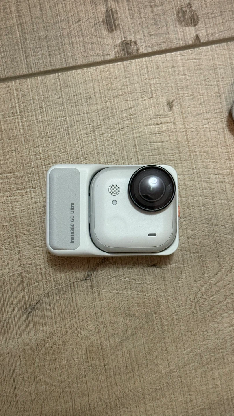 Insta360 GO Ultra - photo 2