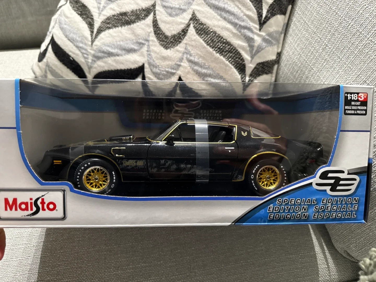 Maisto 1:18 Special Edition Pontiac Firebird Trans Am