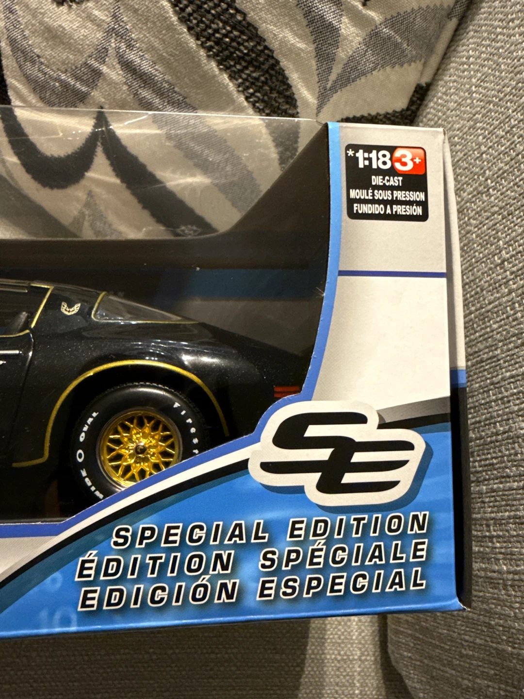Maisto 1:18 Special Edition Pontiac Firebird Trans Am - photo 2