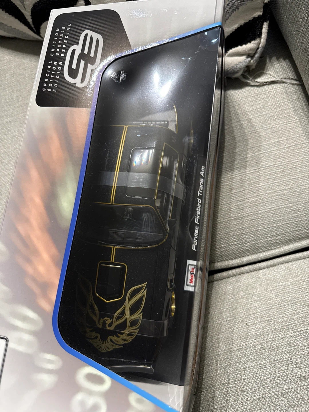 Maisto 1:18 Special Edition Pontiac Firebird Trans Am - photo 3