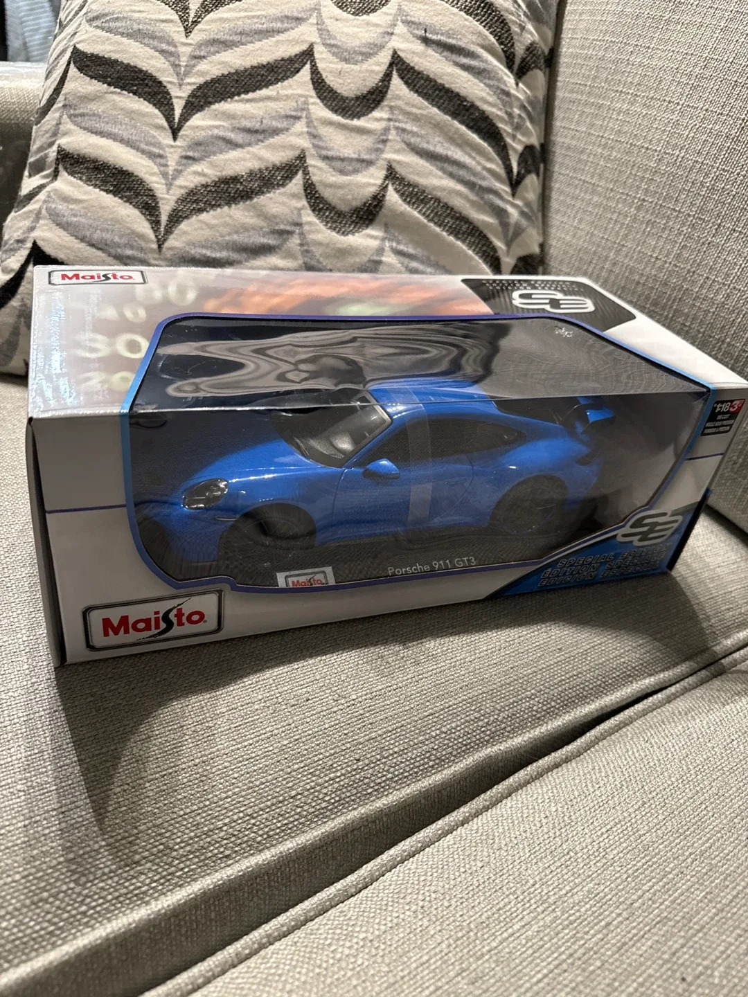 Maisto 1:18 Die Cast - Porsche 911 GT3