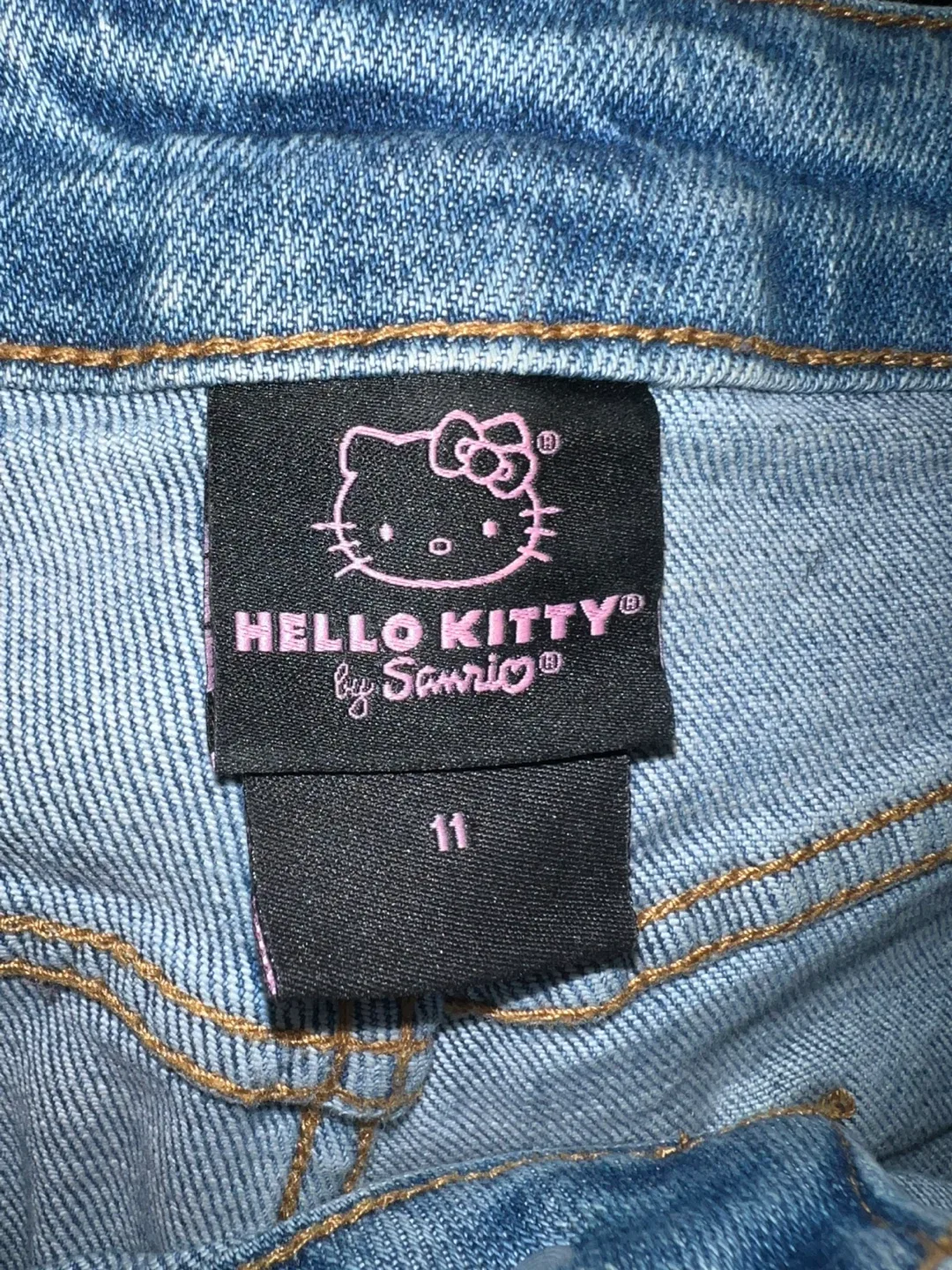 Hello Kitty Jeans - Size 11 image indicator(3)