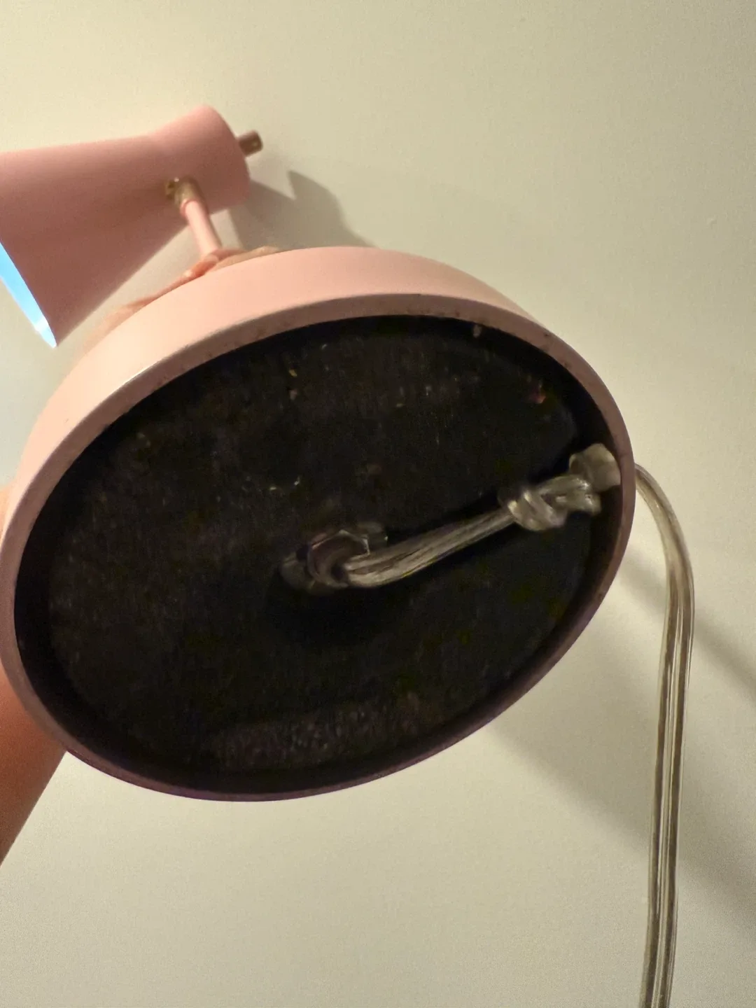 Pink Desk Lamp - Sleek Design - Light Weight image indicator(8)