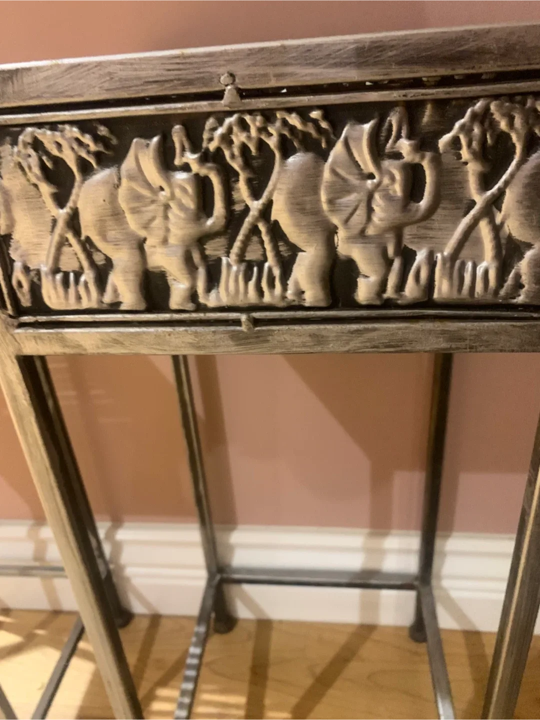 Decorative Trunk Stands - Elephant Detail image indicator(2)