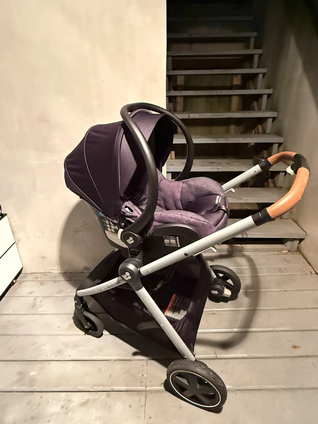 Maxi-Cosi Mico Max 30 Infant Car Seat & Stroller