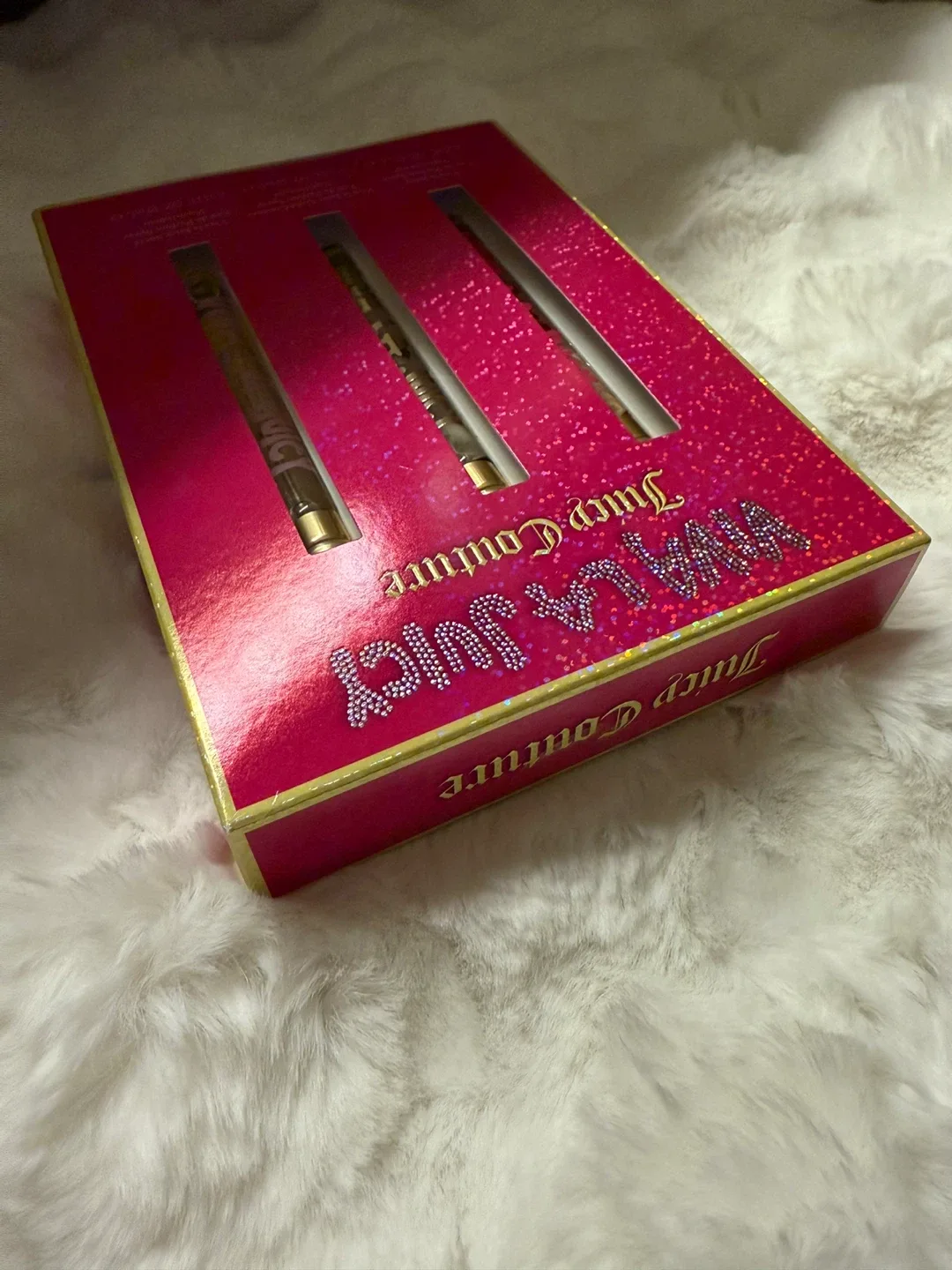 Juicy Couture Viva La Juicy 3-Piece Perfume Set image indicator(4)