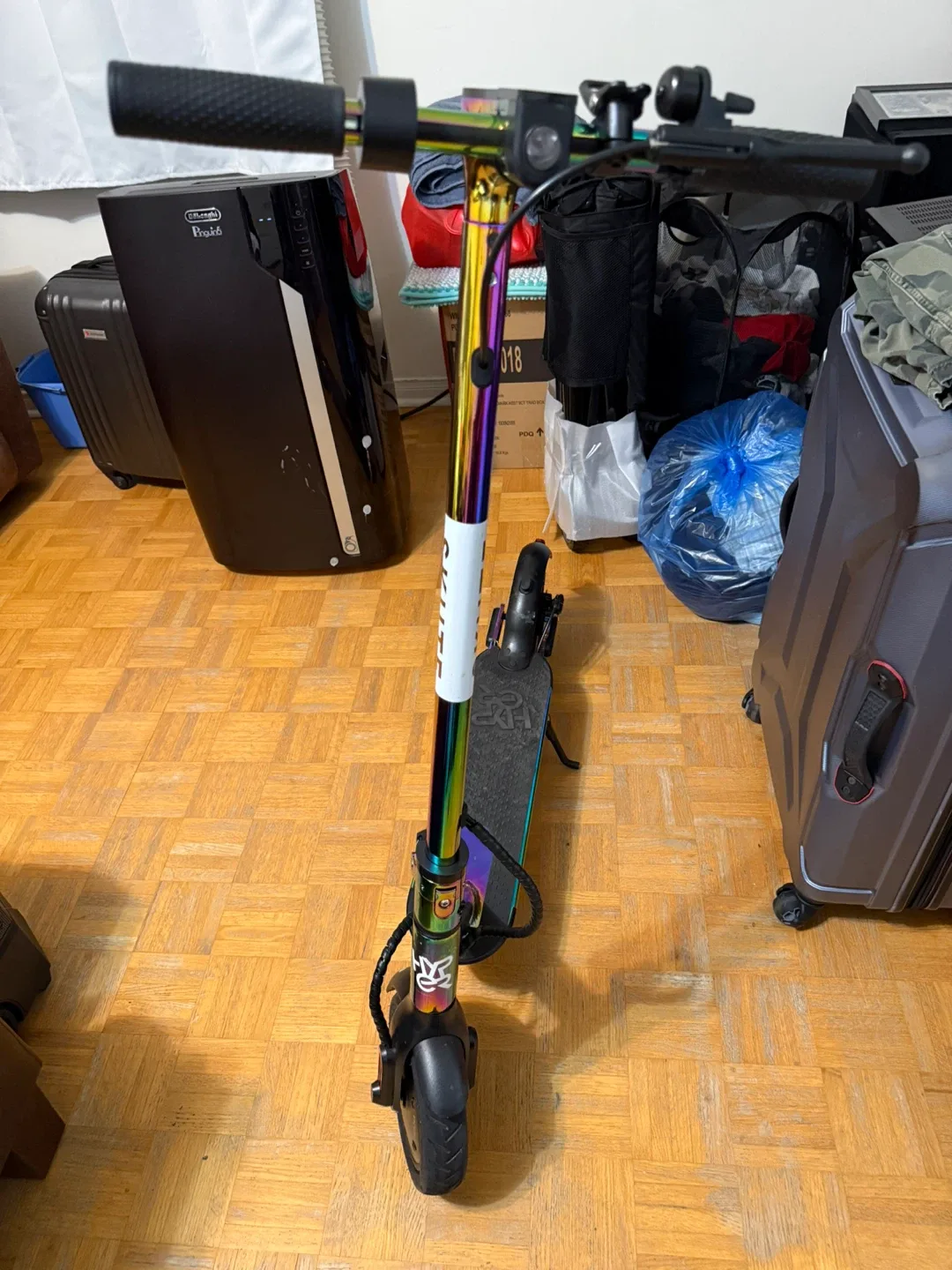 Selling Hyper 37V Skute Jet Fuel Electric Scooter image indicator(4)