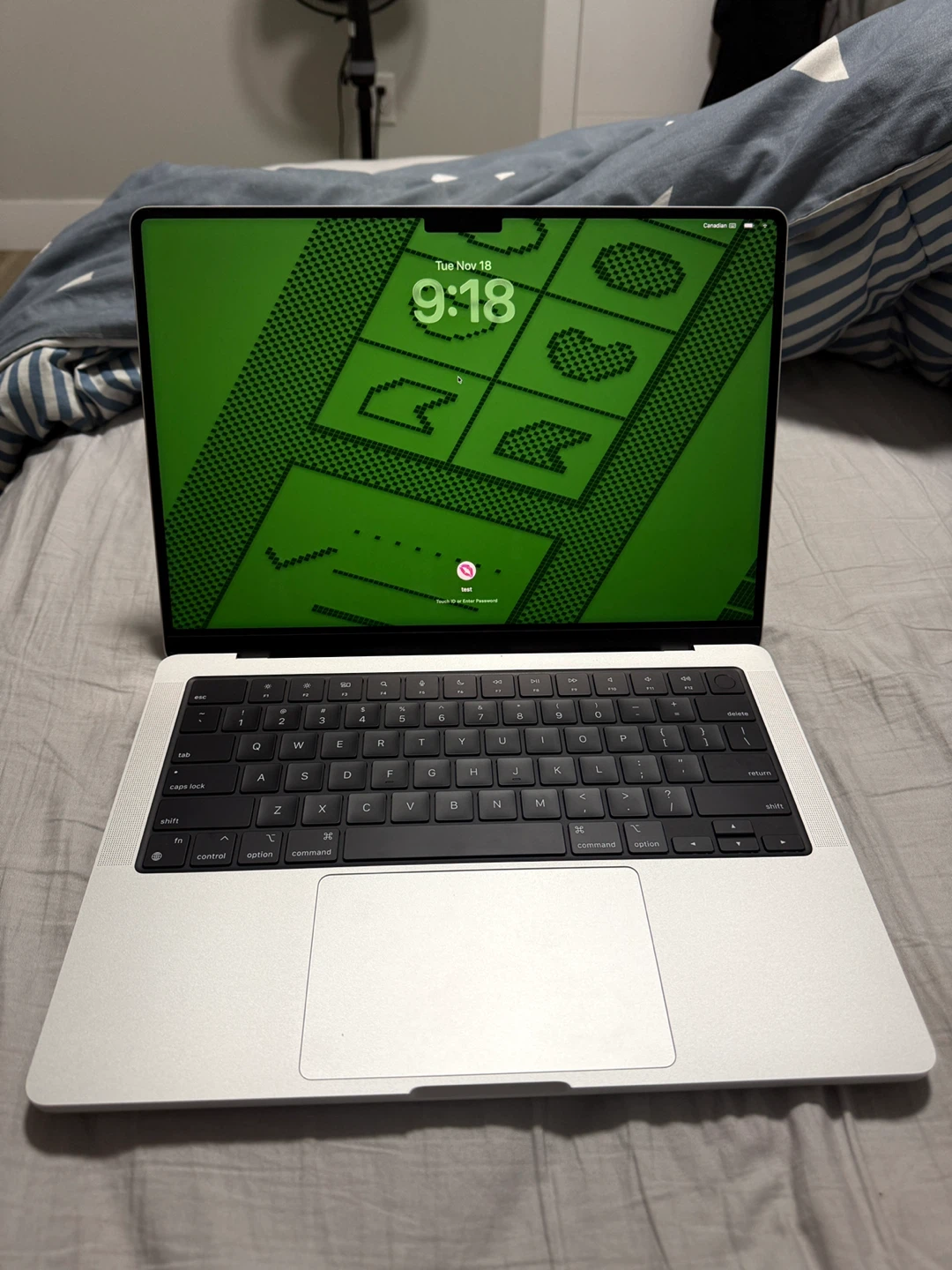 Open Box MacBook Pro M4 1TB 14 + 3 year Apple care