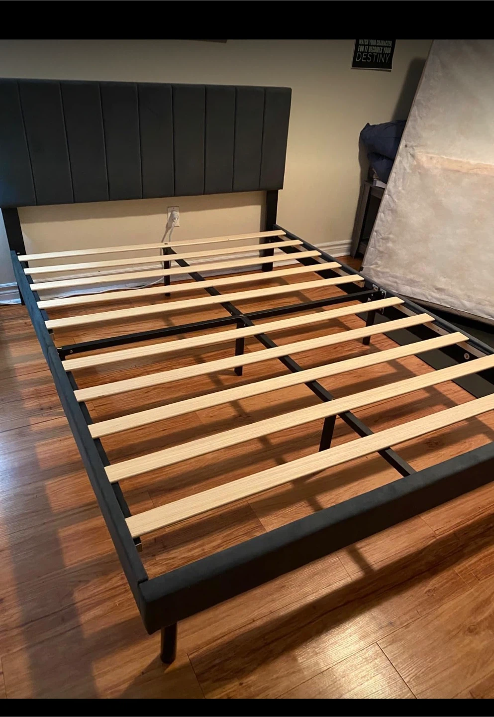 Bed Frame - Queen Size - photo 4