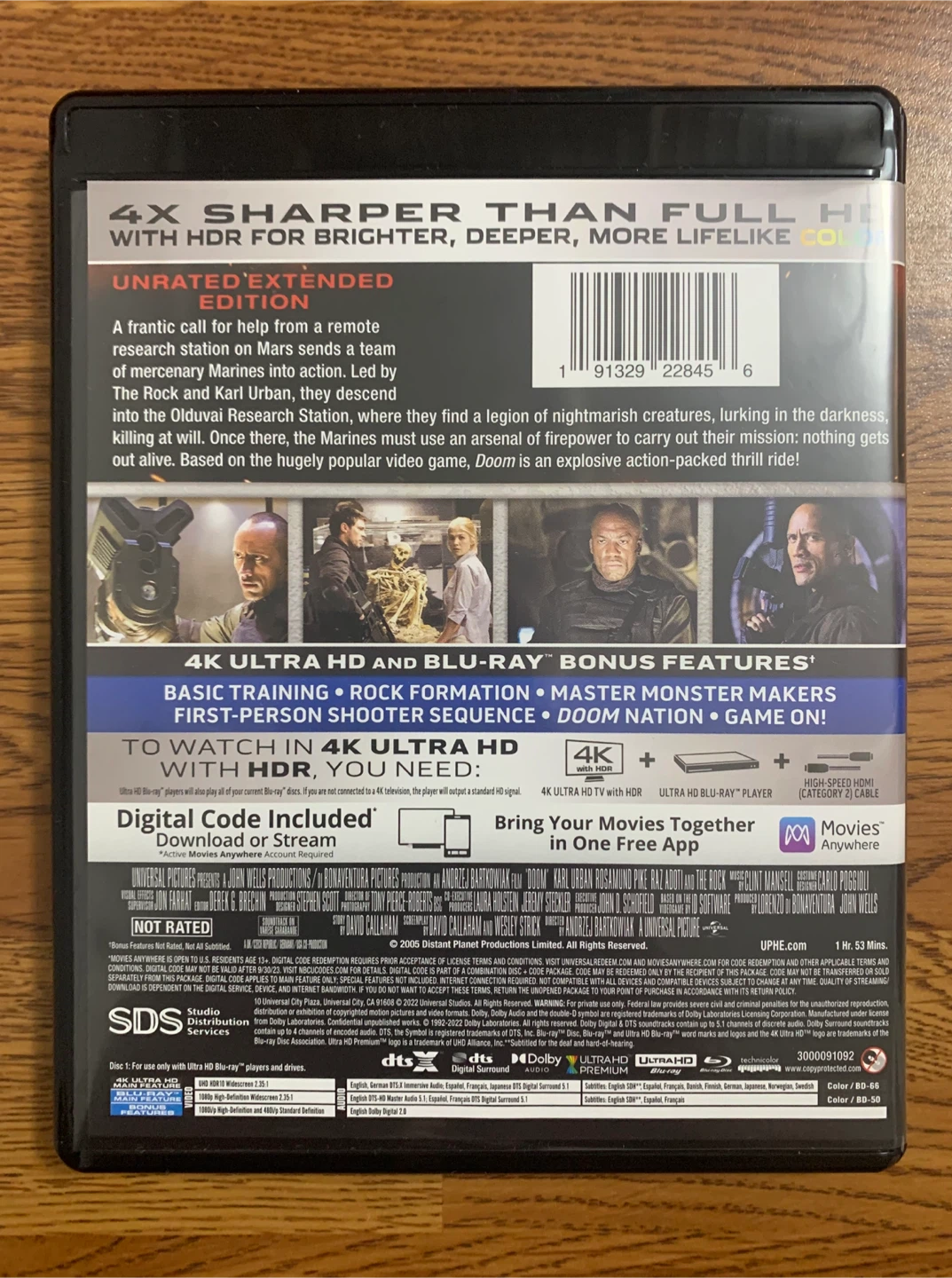 Doom (Unrated Extended Edition) 4K UHD Blu-ray Combo Pack - photo 2