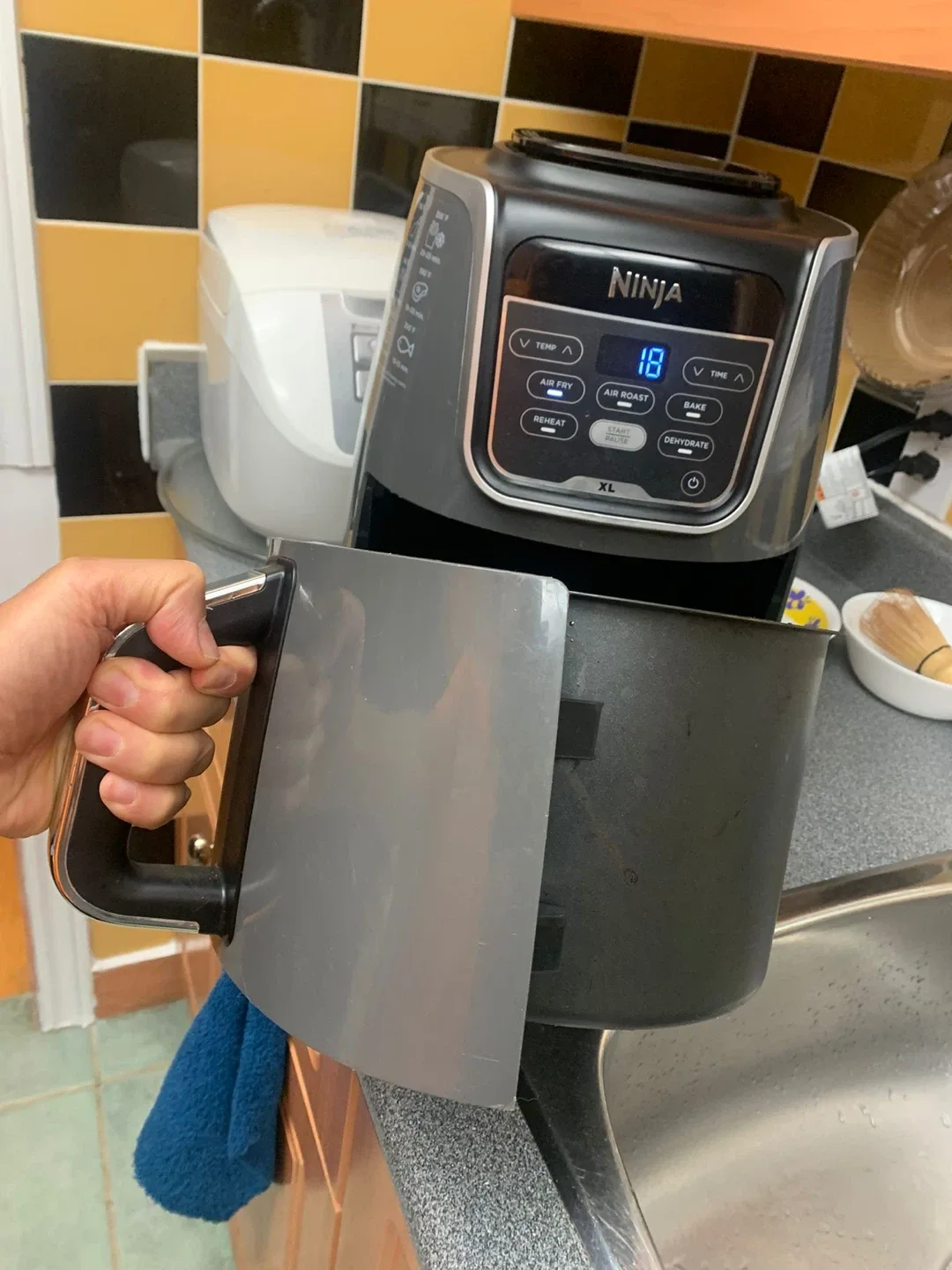 Can deliver .. Ninja Air Fryer XL (5.5 QT / 5.2 L) image indicator(3)