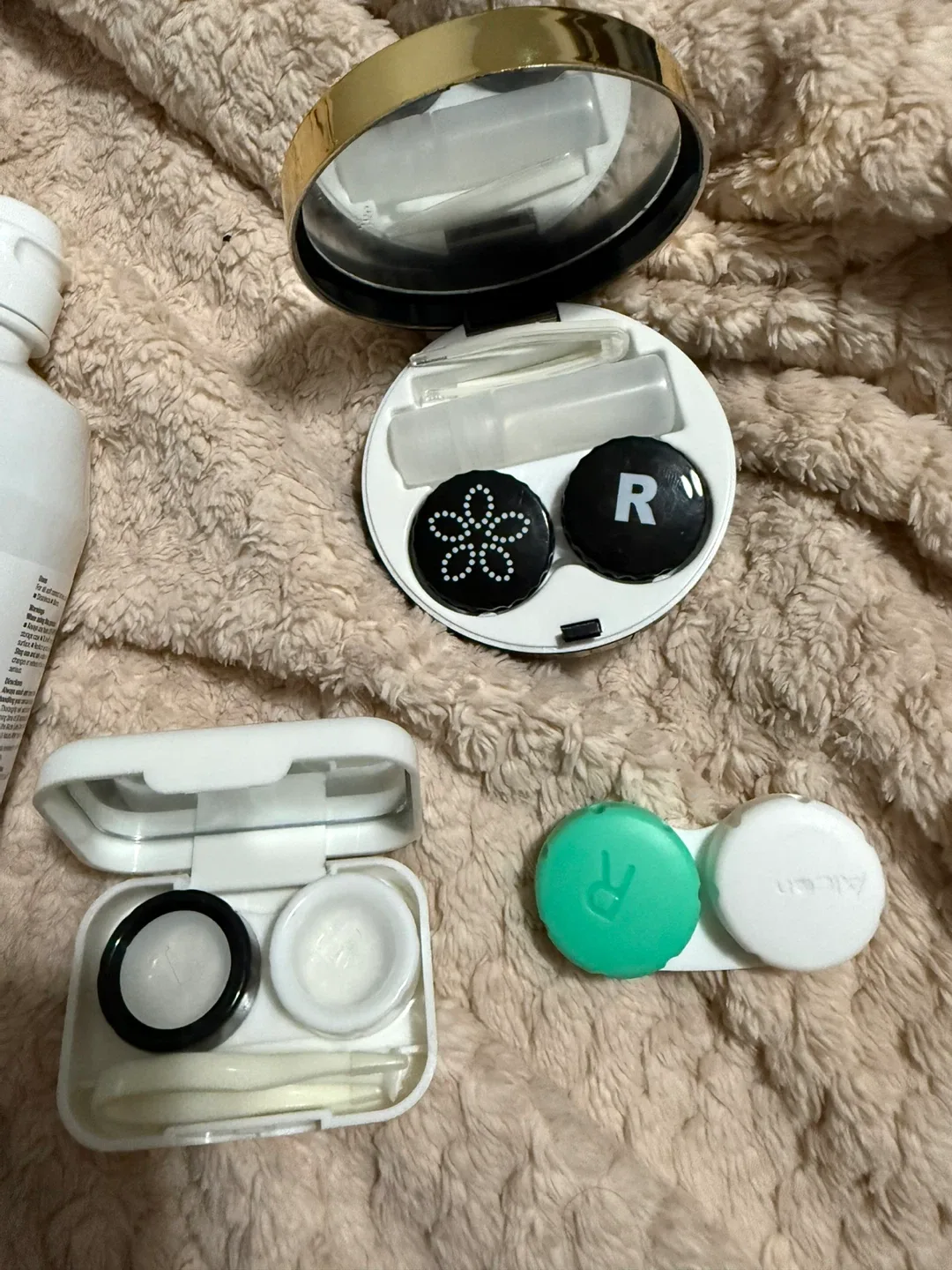 Opti-Free Puremoist Contact Lens Solution 300mL image indicator(2)